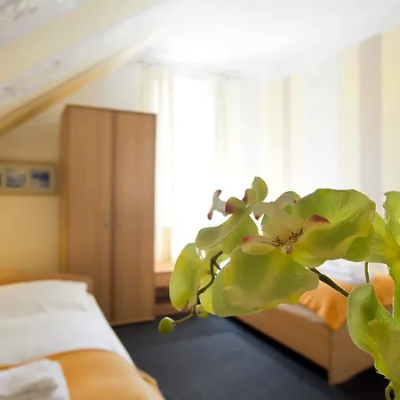 Hotel Neun 3/4-3